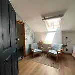 Boreal Porto Gaia - Patio & Pool Bed & Breakfast