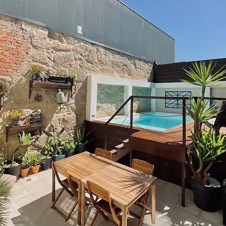 Alojamento de Acomodação e Pequeno-almoço Boreal Porto Gaia - Patio & Pool Vila Nova de Gaia