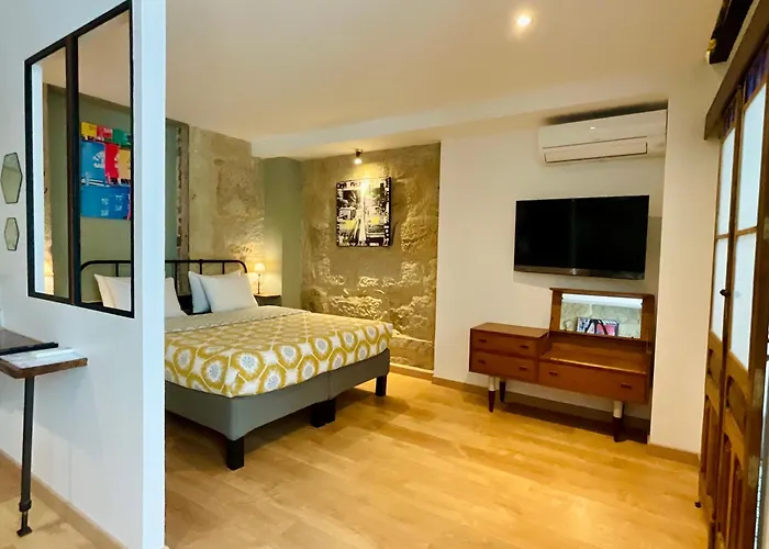 Frühstückspension Boreal Porto Gaia - Patio & Pool